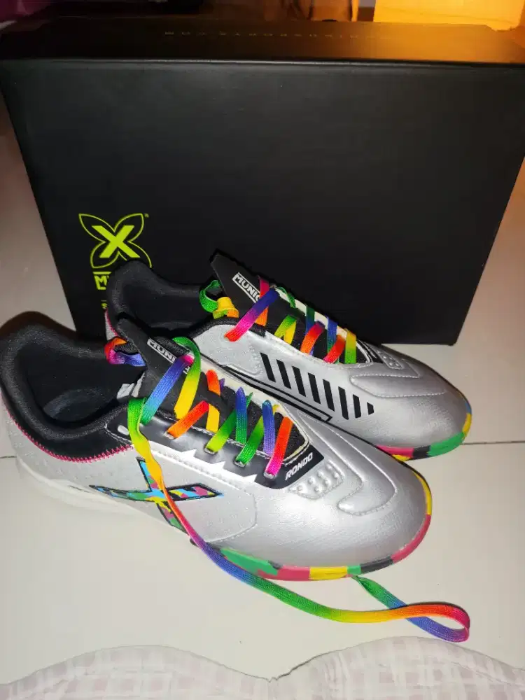 Sepatu Futsal x Munich