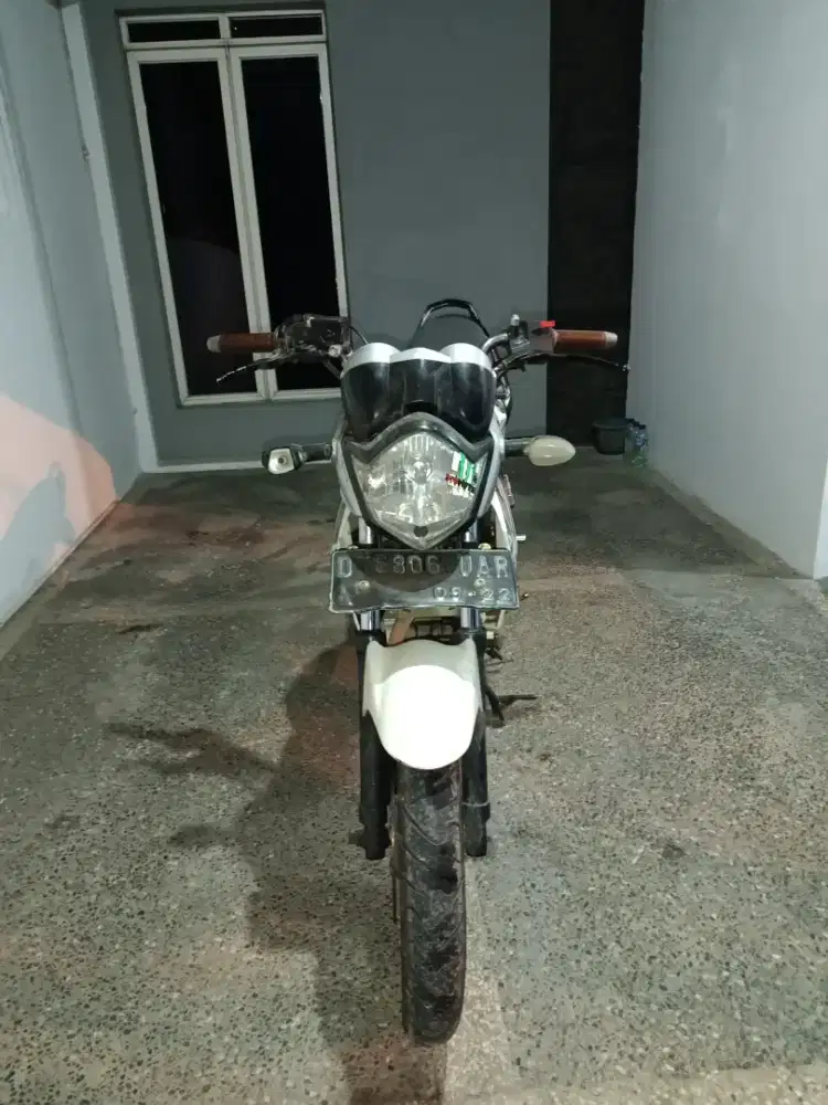 Di jual cepat Yamaha Vixion tahun 2012