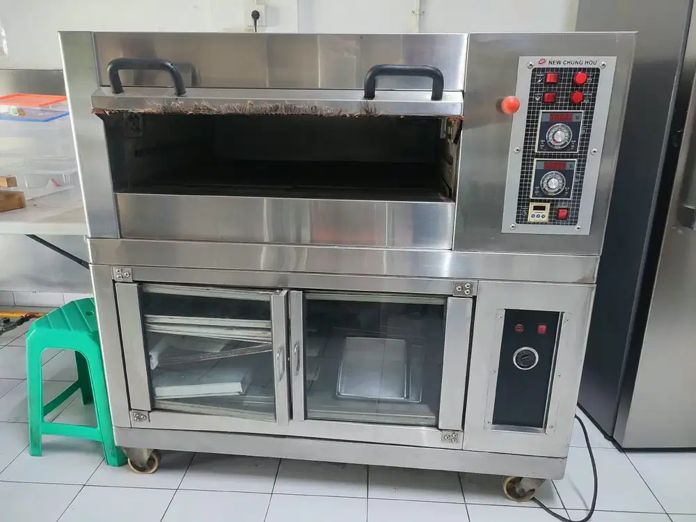 Oven Chung Hou (sudah termasuk proofer) jarang dipakai