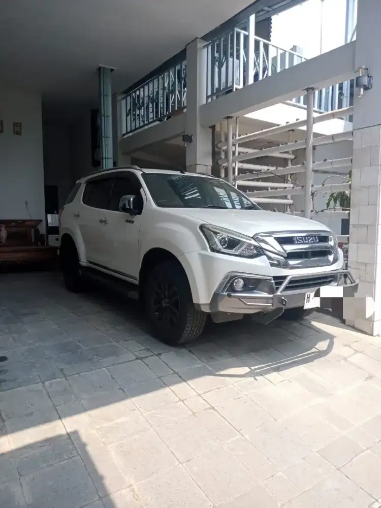 MuX Premier,2018,Putih Mutiara,Tangan 1,Mobil Terawat,Siap Cek