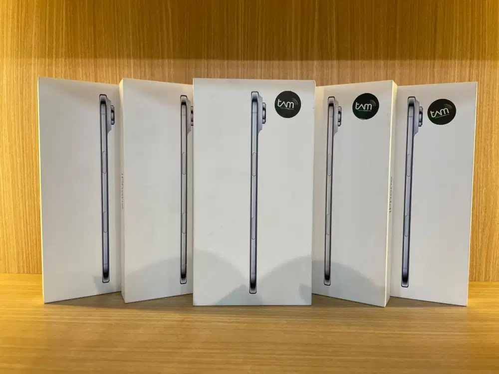 IPHONE AIR BRAND NEW