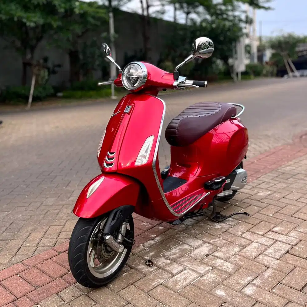 Vespa Primavera 2022 Ignite Red Honda