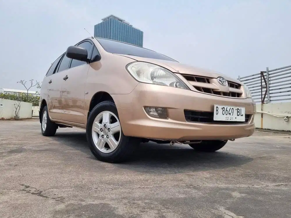 Toyota Kijang Innova type G manual tahun 2005/2004,,masih seger gan!!
