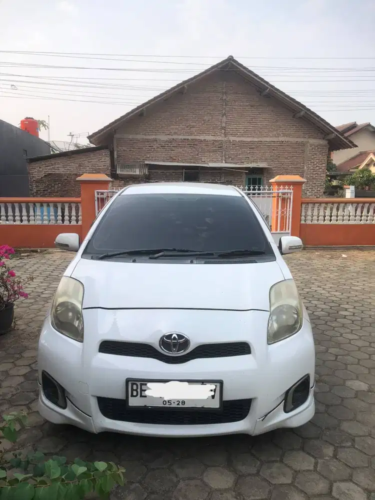 Toyota Yaris Bakpao E 2013 Manual