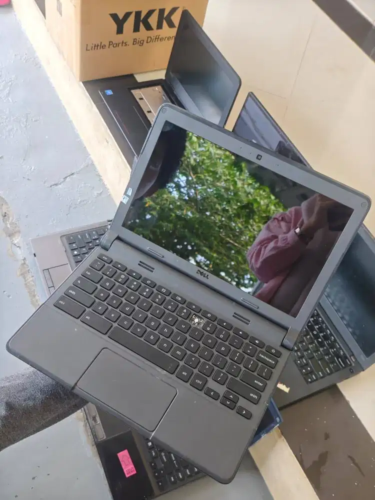 laptop minus baterai, keyboard dan lcd harga murah