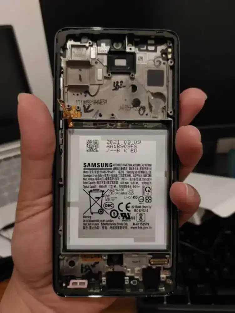 GANTI LCD SEMUA TYPE HP