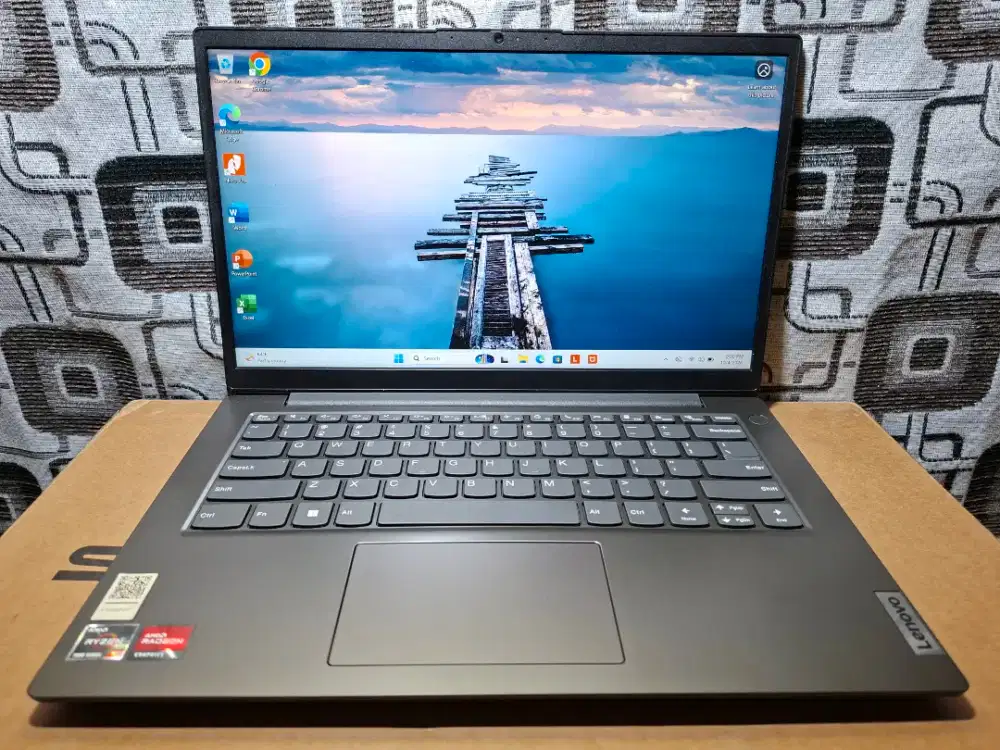Lenovo V14 Garansi 2027 Ryzen 5 VGA 2gb Game Grafis cocok mantap