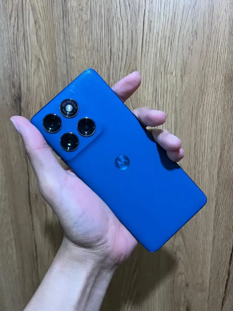 Motorola Edge 60 fusion biru