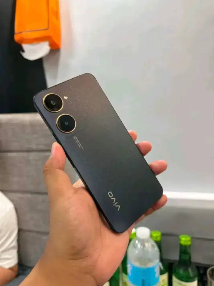 Vivo y03 ram 4+4 (64)