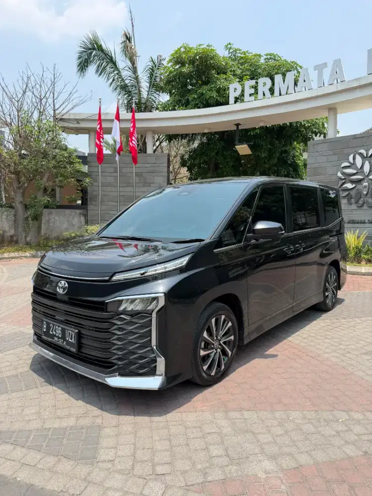 (DP 15 Jt) NEW VOXY 2.0 TSS CVT 2022 ! ALPHARD VELLFIRE SERENA