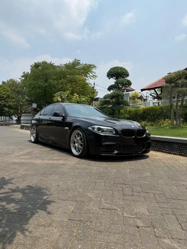 BMW F10 535i 2013 Black on Brown
