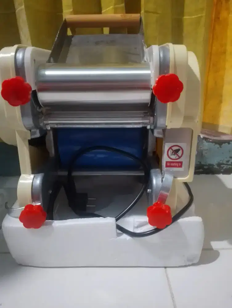 Mesin penggiling serba guna