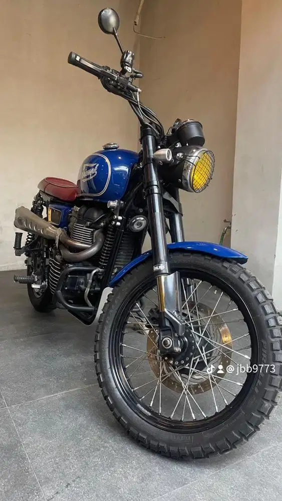 PREMIUM SPEC TRIUMPH SCRAMBLER 900 - 2014