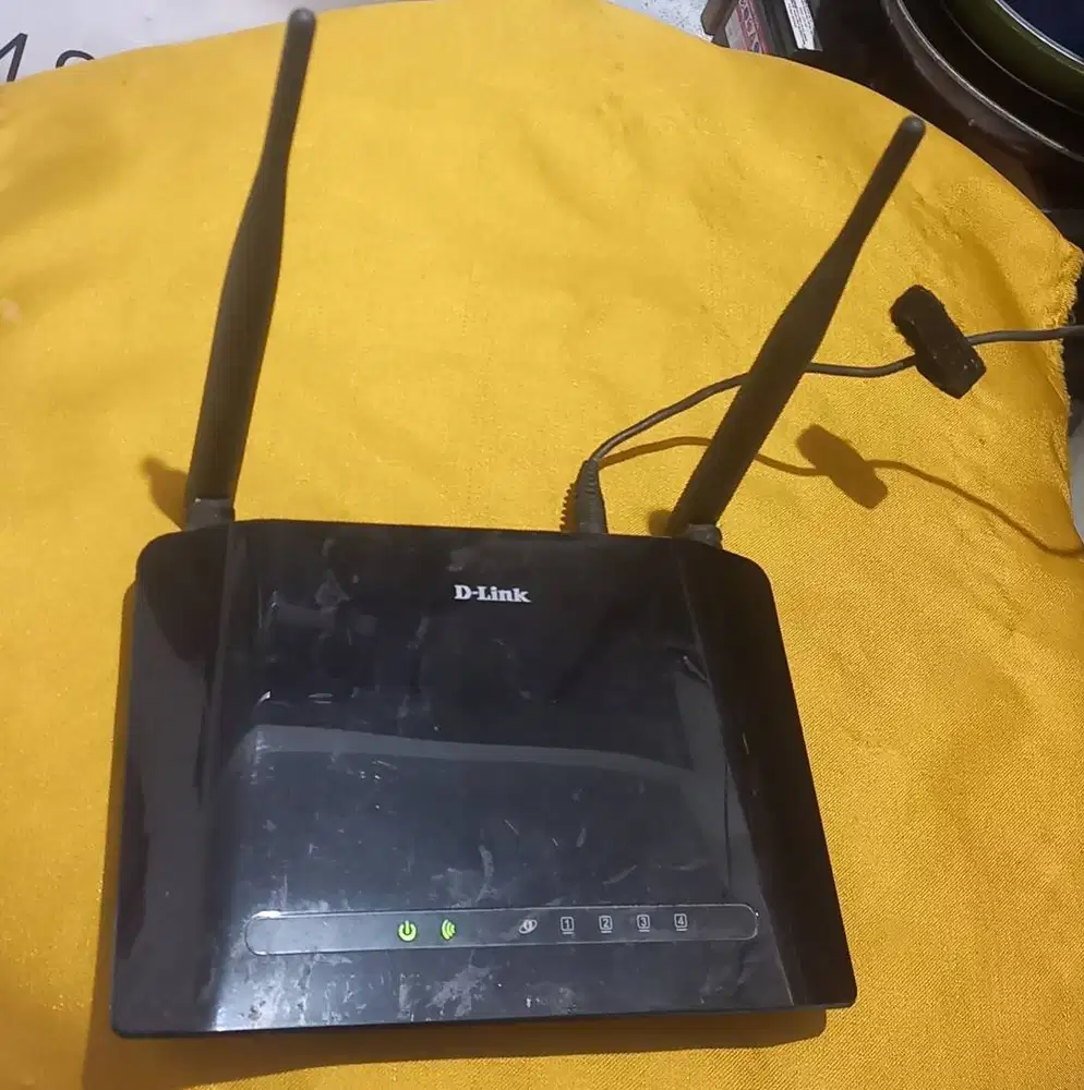 D-Link Router DIR-612+Adaptor,O8I3IO7 55OOO,normal,mulus,murah,NET.