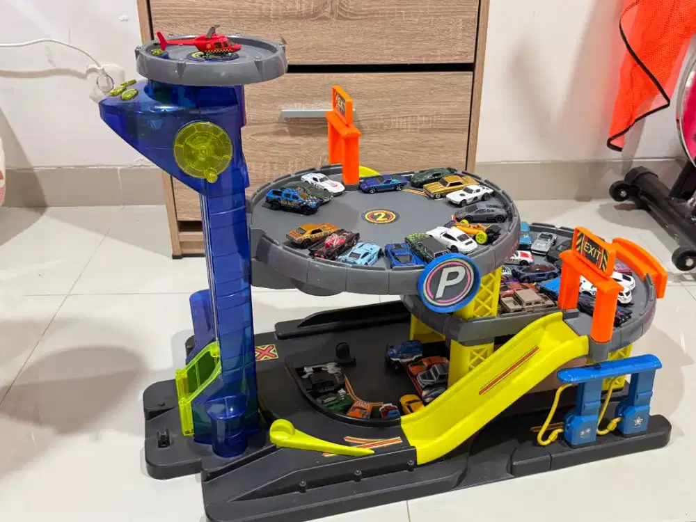 HotWheels Parking Park