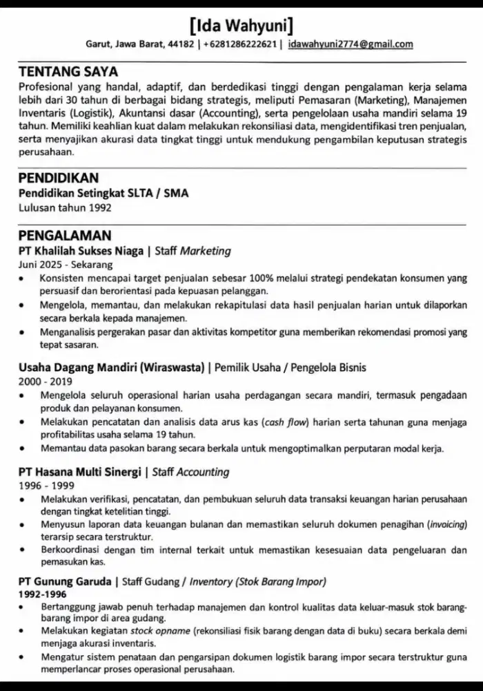 Mencari lowongan kerja bagian admin.