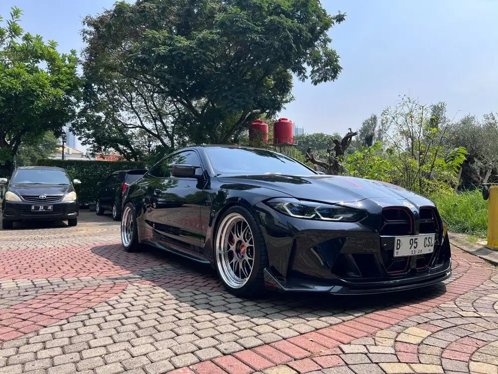 BMW M4 CSL 2023