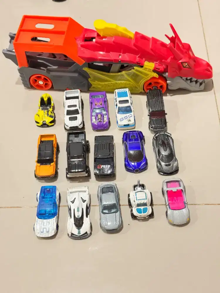 HotWheels Dragon Truck