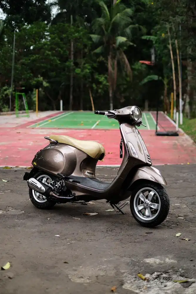 PRIMAVERA 150 3VIE TAHUN 2015 COKLAT GLOSSY