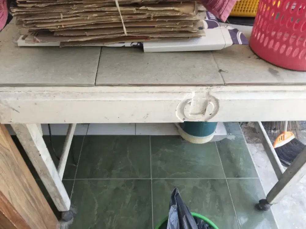 Lemari bekas bagus