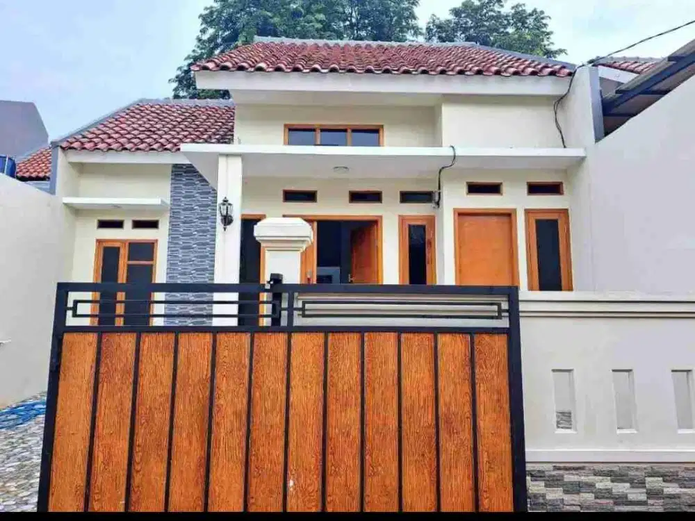 Lokasi pinggir jalan.. garasi one gate system ada security nya..