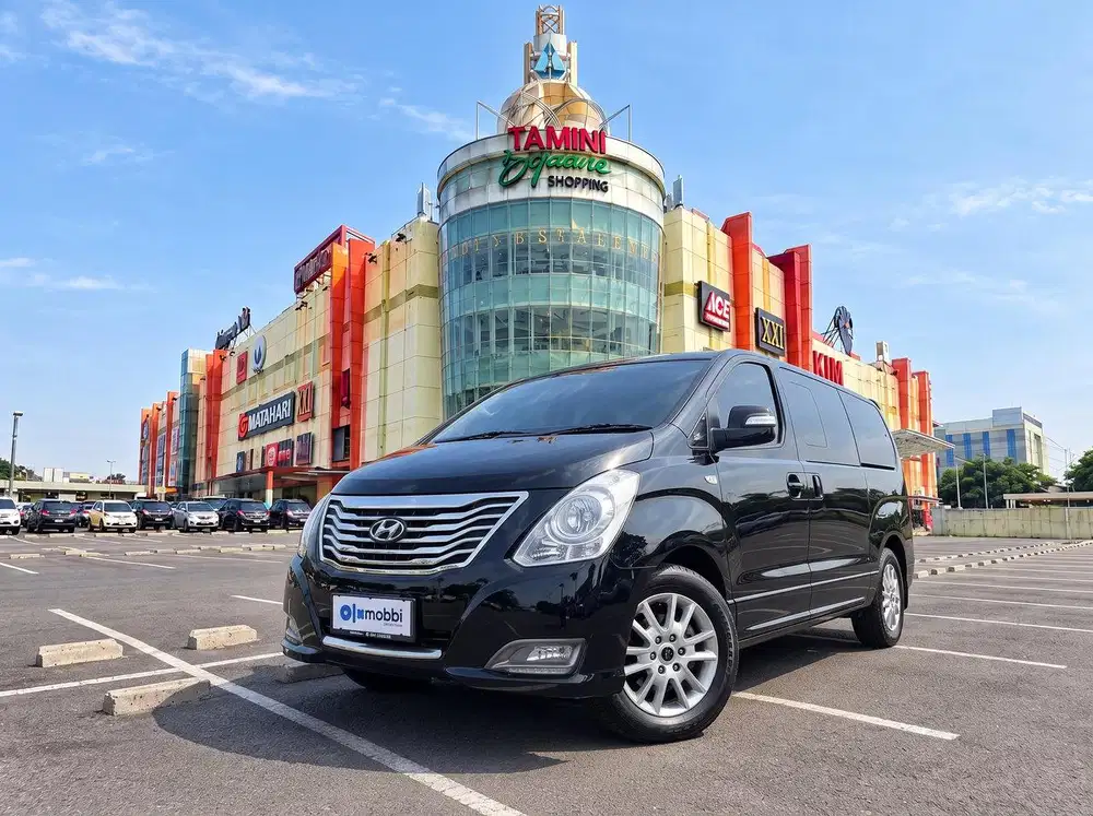 TDP RENDAH - Hyundai H-1 2.4 Royale Bensin-AT 2016 Hitam CUBHB