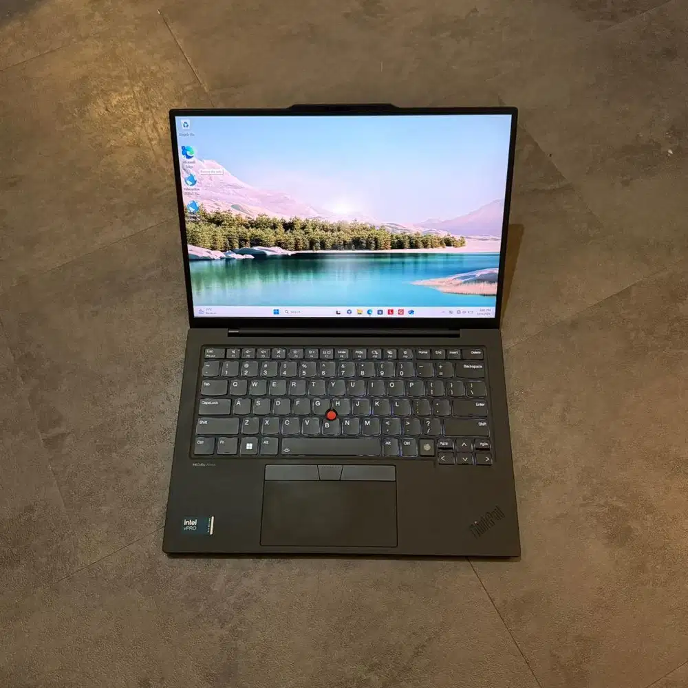 Lenovo Thinkpad X1 Carbon Ultra 7 165U 64/1TB 21KCS01P00