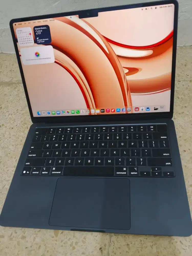 Macbook air m4 16/256 mulus normal*19200