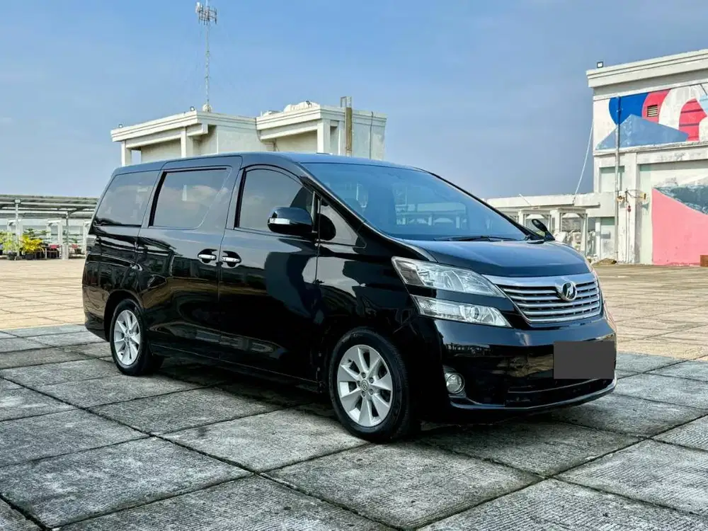 TOYOTA VELFIRE V AT 2011