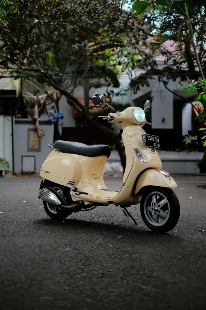 PIAGGIO VESPA LX 150 2VIE 2012 TERMURAH BERGARANSI MESIN 1 TAHUN