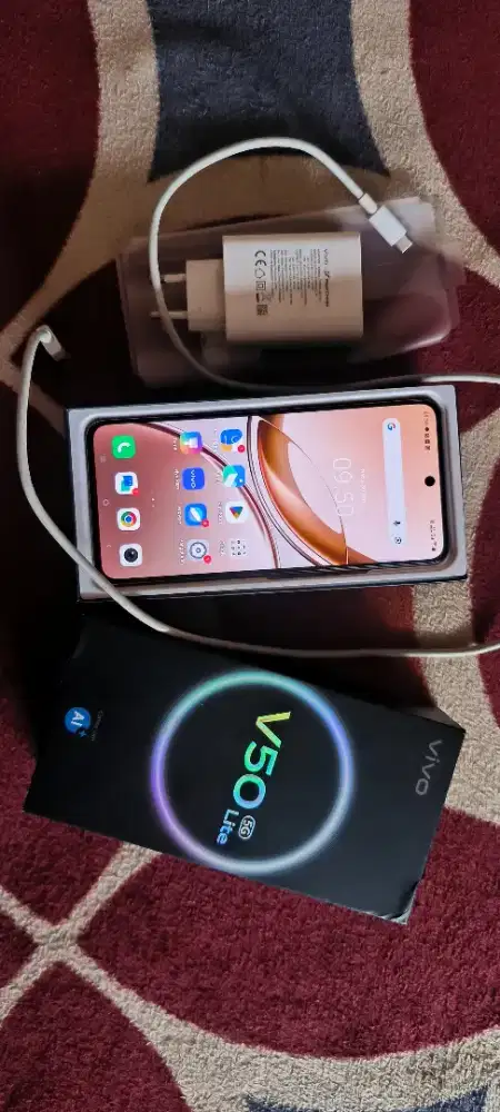 Vivo v50 lite 5G 8/256 Bogor