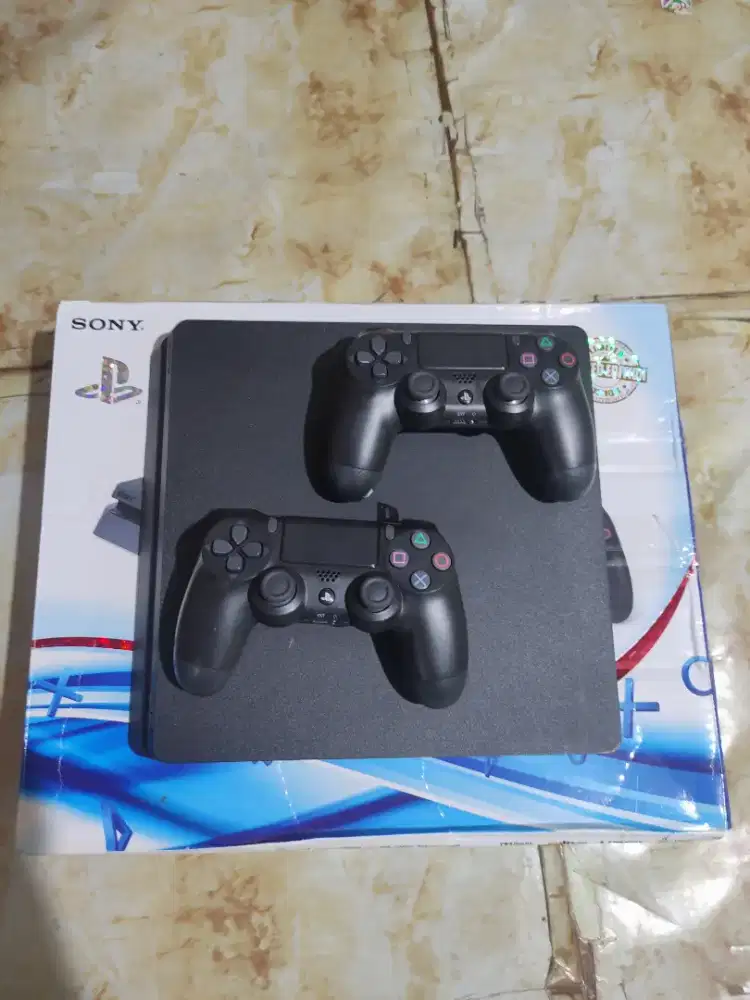 PS 4 SLIM 1TB Penyimpanan
