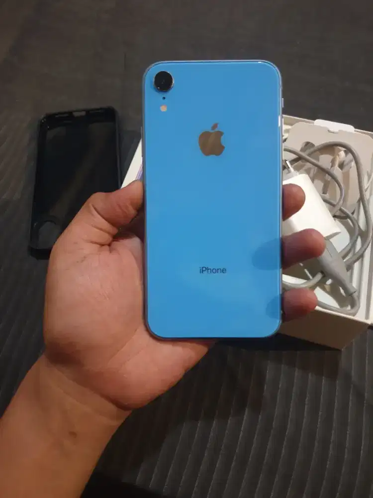 iphone xr 128 minus