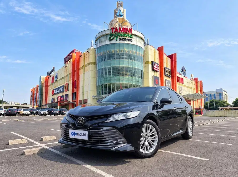 TDP RENDAH - Toyota Camry 2.5 V Bensin-AT 2021 Hitam CUAIB