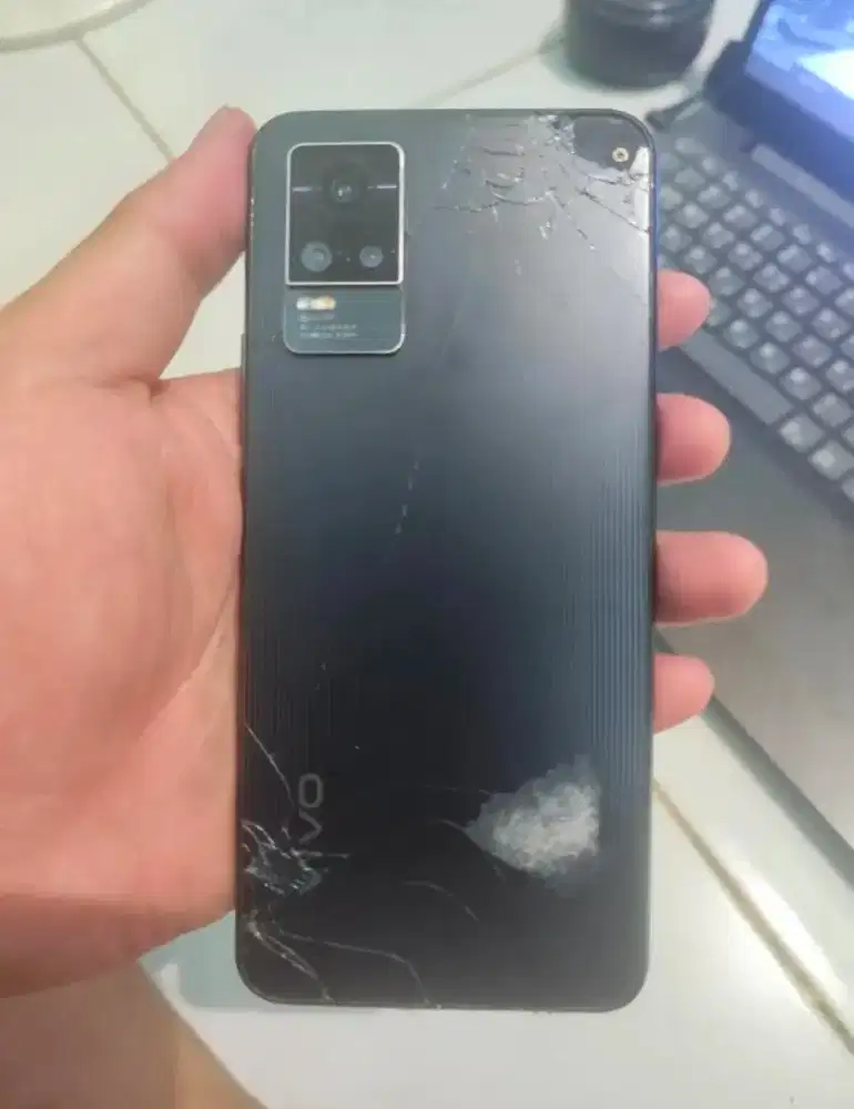 Vivo V21 4G 8/128 Minus Baca Deskripsi