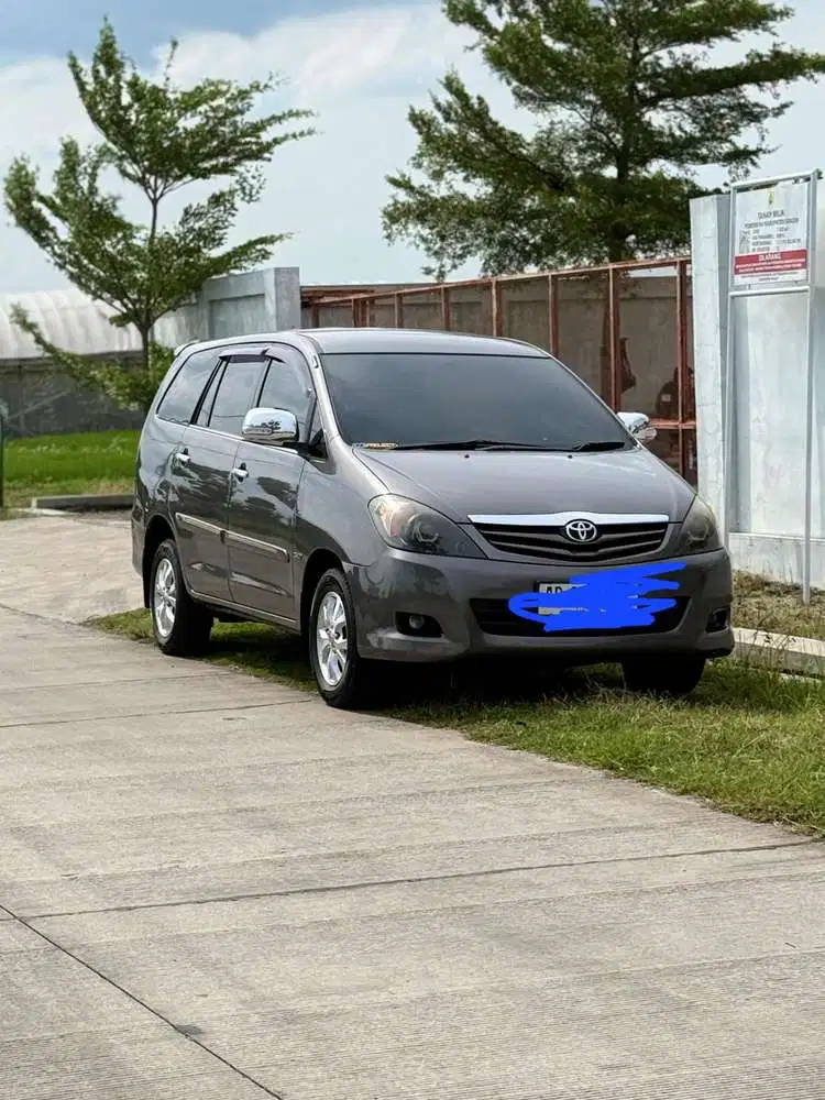 Toyota Kijang Innova 2011 Diesel