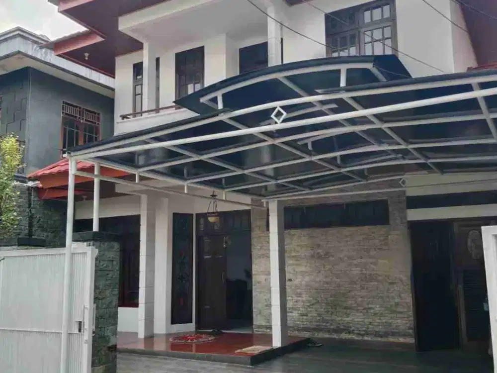 Rumah 2 Lantai Dekat Senopati Kebayoran Baru Siap Huni