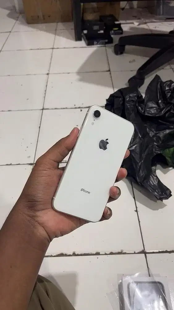 iphone XR 64GB inter