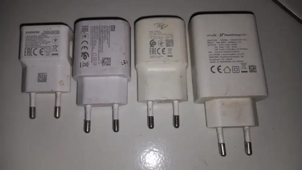 Adaptor Casan Handphone