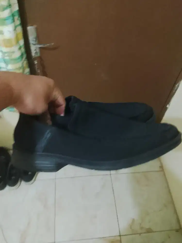 Sepatu skechers