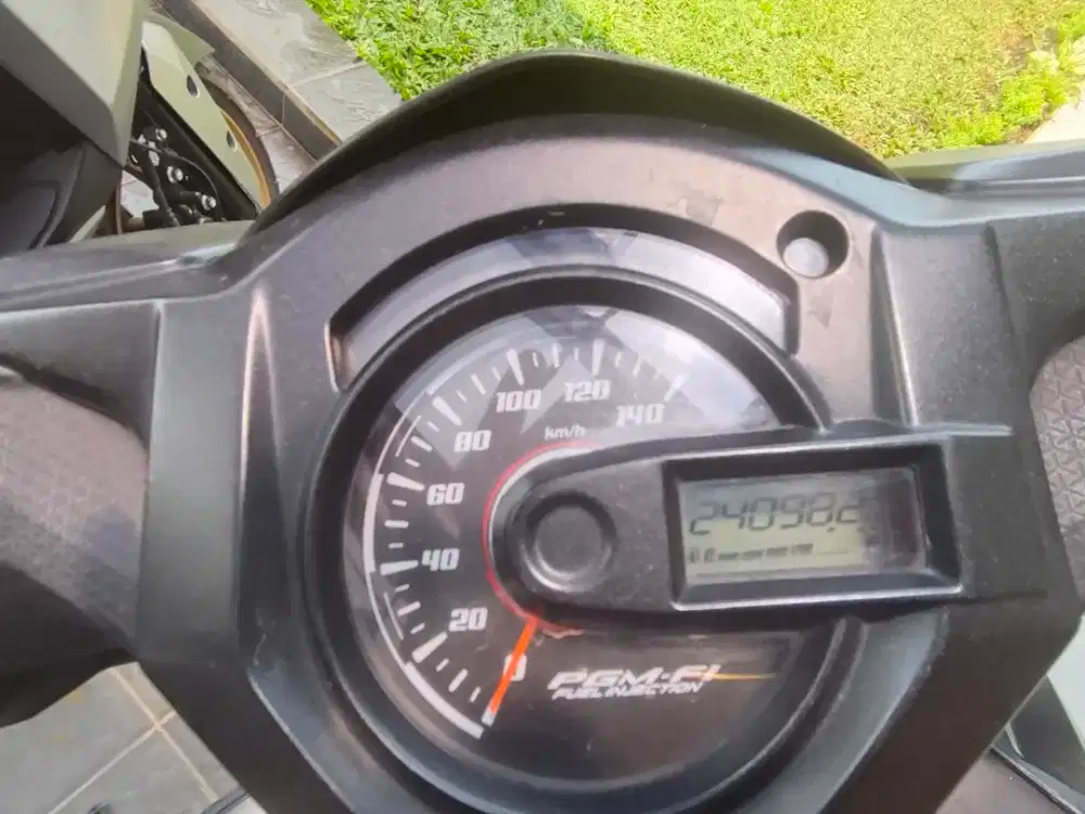 Honda beat plat B
