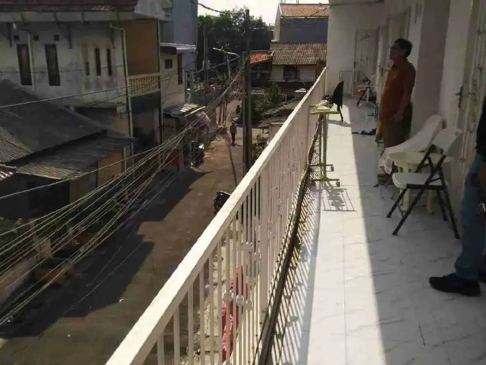 Dijual Kost kosan 34 Kamar 4 Lantai di Rawamangun Jakarta Timur
