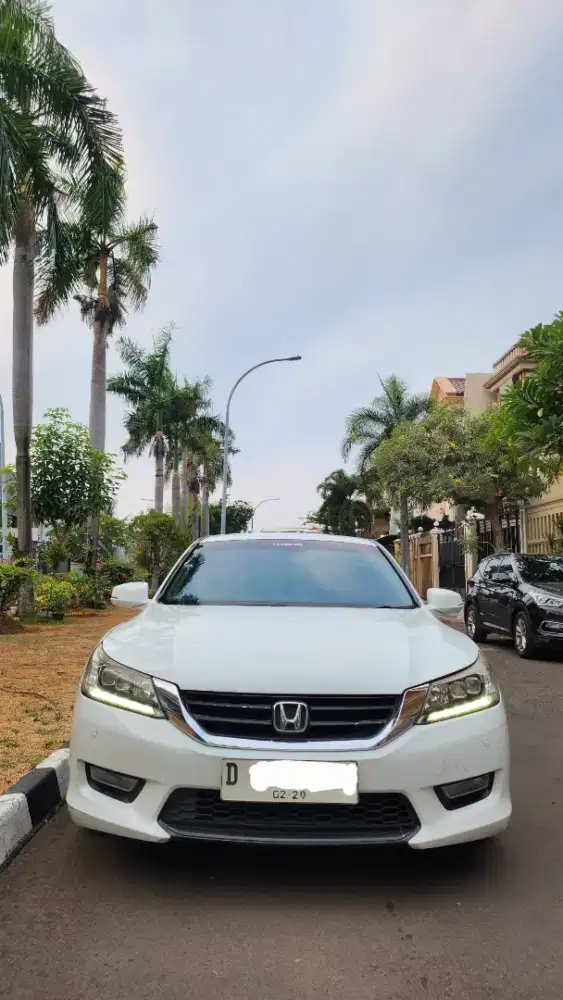 Honda Accord 2013 edisi modif siap pakai harian