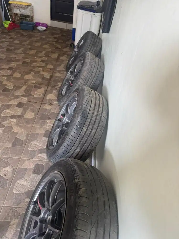 Velg work emotion zr10 r18 ring18 ban bs conti