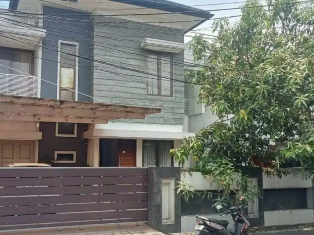 Rumah Premium Siap Huni Dekat Griya Arcamanik, 3,9 M Nego