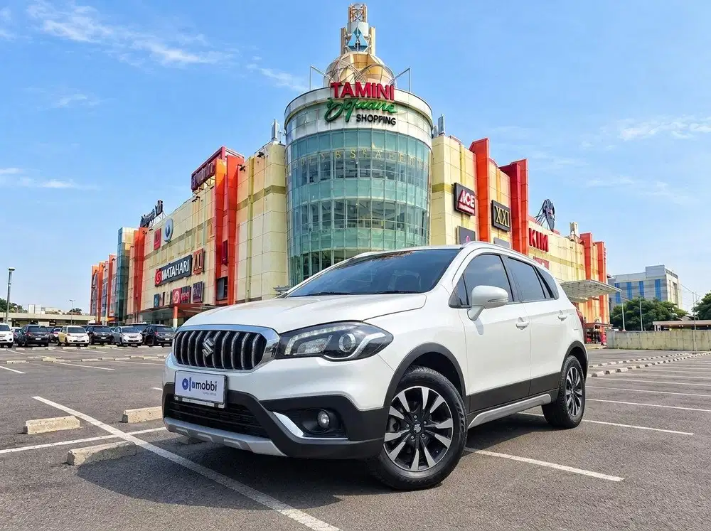 TDP RENDAH - Suzuki SX4 1.5 S-Cross Bensin-MT 2018 Putih CSYXB