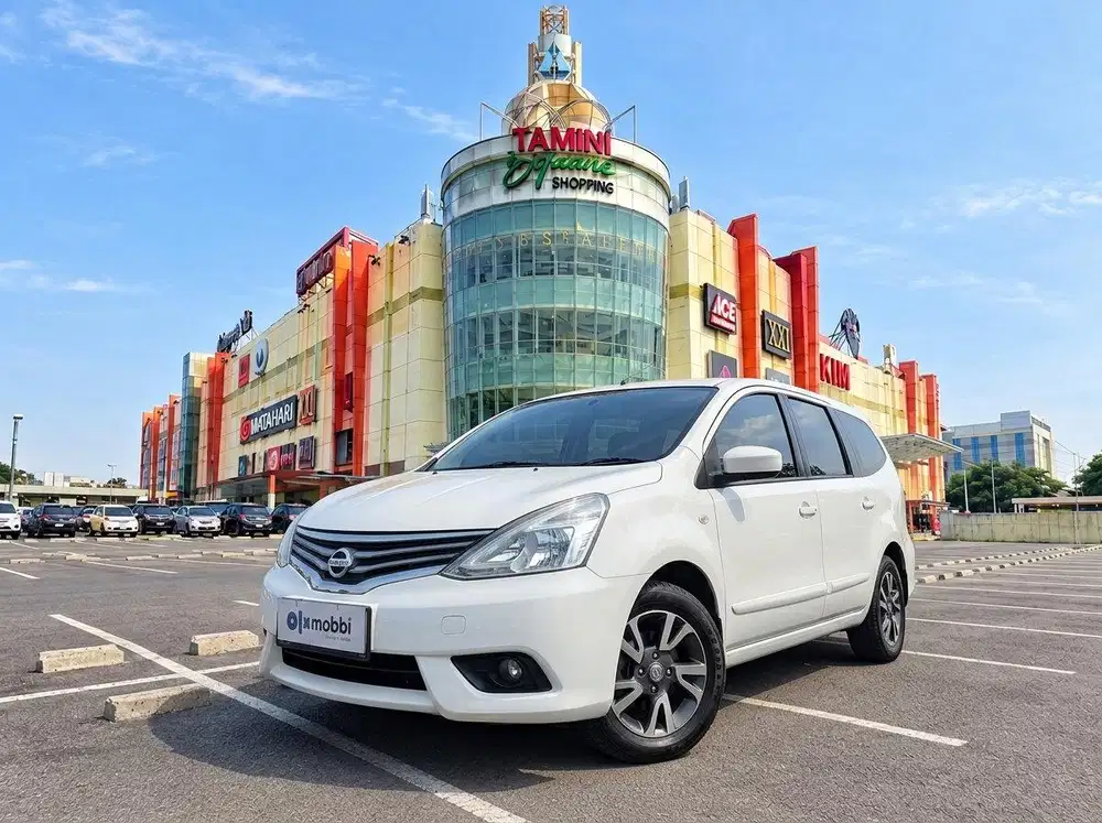 TDP RENDAH - Nissan Grand livina 1.5 SV Bensin-MT 2018 Putih C3ZUA