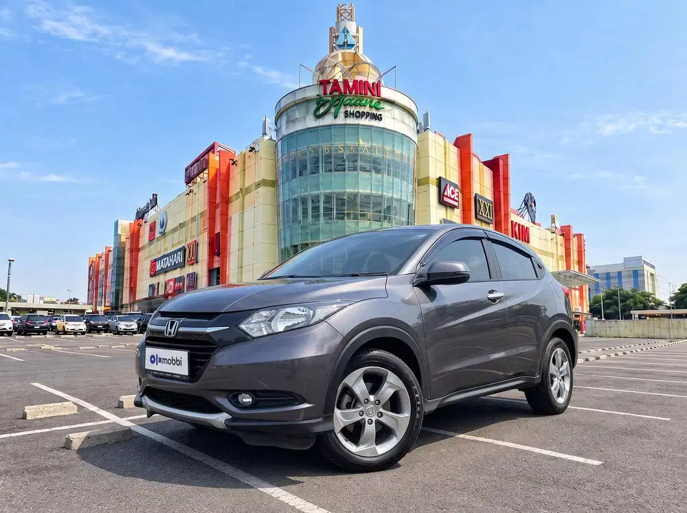 TDP RENDAH - Honda HR-V 1.5 E Bensin-AT 2018 Abu CBZZB