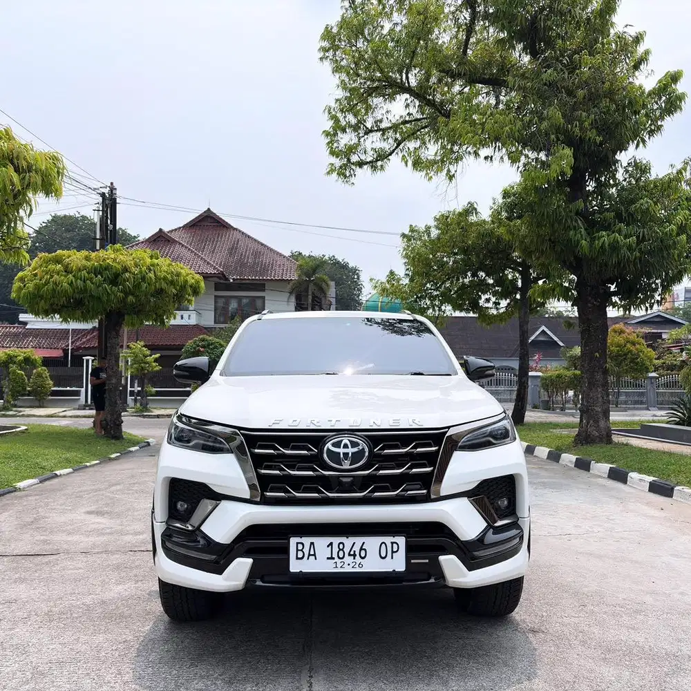 Fortuner Vrz 2.4 gr sport 2021 murah