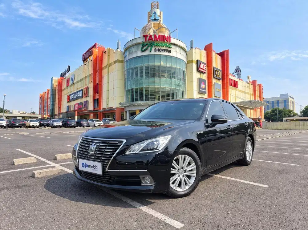 TDP RENDAH - Toyota Crown 2.5 Royal Saloon Bensin-AT 2013 Hitam C1AIB